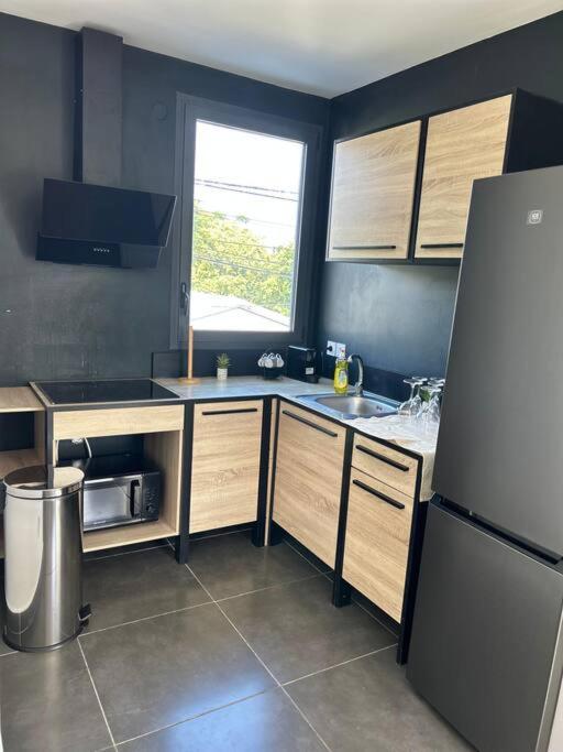 Appartement A 2 Pas De La Plage De Terre Sainte Exterior foto