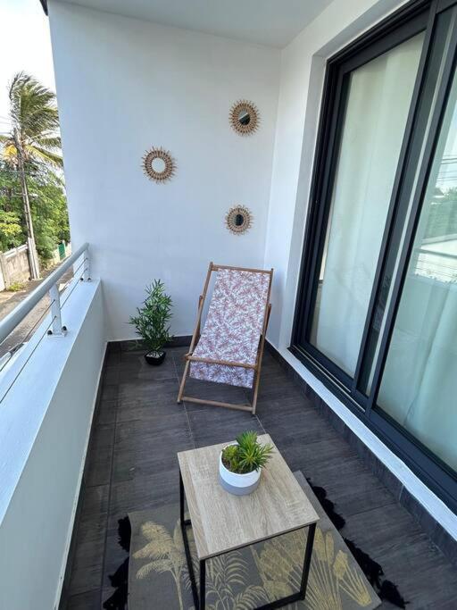 Appartement A 2 Pas De La Plage De Terre Sainte Exterior foto