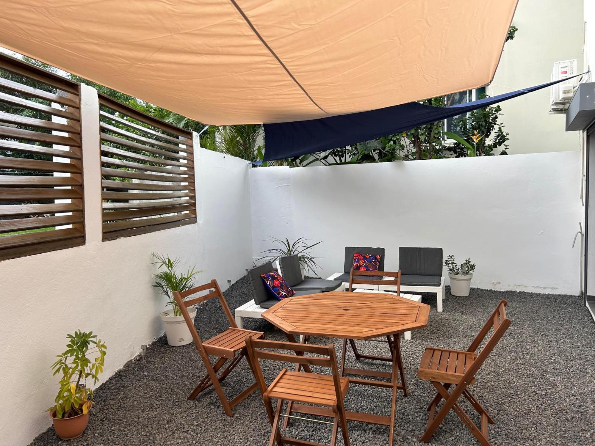 Appartement A 2 Pas De La Plage De Terre Sainte Exterior foto