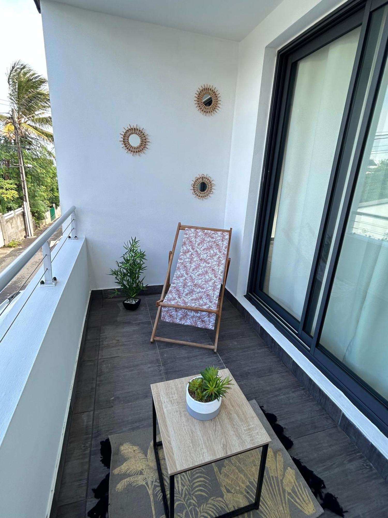 Appartement A 2 Pas De La Plage De Terre Sainte Exterior foto